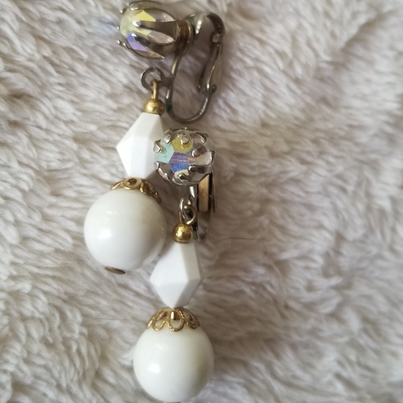 Vintage sparkle & dangle gorgeous clip on earrings - Picture 1 of 1